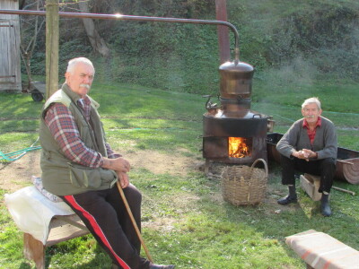 Domaća rakija Mirka Vojnovića iz Velike Žuljevice