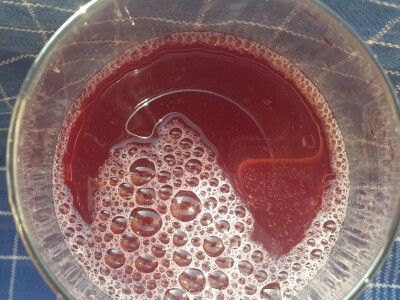 Domaći sok od mirisavke – vitaminska „bomba“