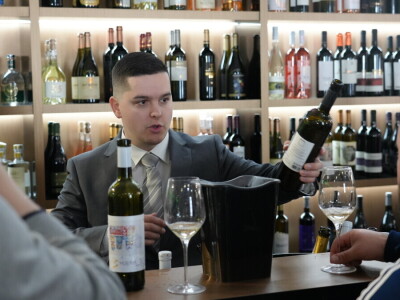 Domaći vinari na sajmu Vinitaly u Veroni Domaći vinari na sajmu Vinitaly u Veroni
