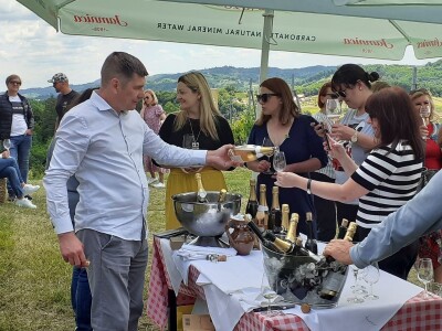 Doručak u vinogradu