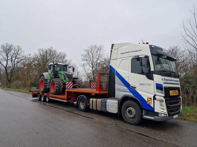 Dostava traktora i kombajna naručenih putem platforme E-farm