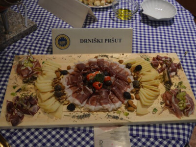 Hrvatsko naj Hrvatsko naj