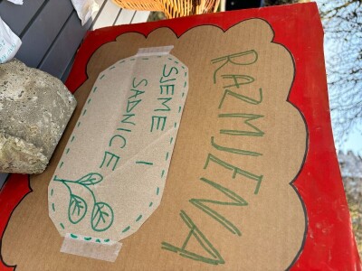 Društveni vrtovi kao mjesto educiranja i učenja o važnosti zajednice Društveni vrtovi kao mjesto educiranja i učenja o važnosti zajednice