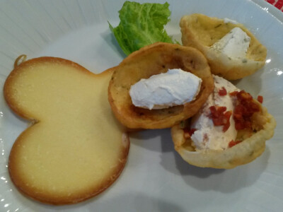 Mini košarice s ABC sirom