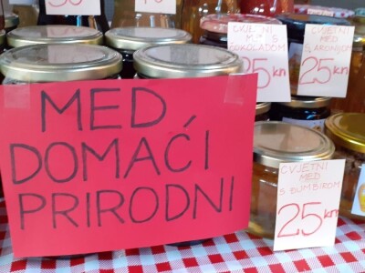 Držanje pčela Držanje pčela