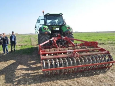 Deutz-Fahr traktor