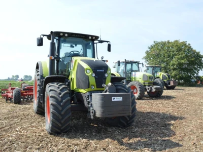 Claas traktor