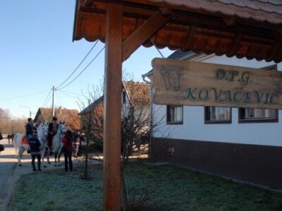 Bolje da nestane selo, nego običaji