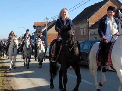 Bolje da nestane selo, nego običaji