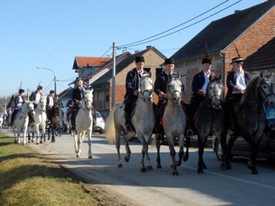 Bolje da nestane selo, nego običaji