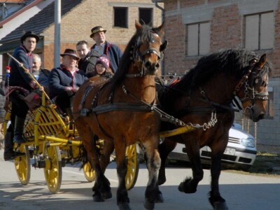 Bolje da nestane selo, nego običaji
