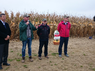 Domaćini Dana polja govore o hibridima Pioneer
