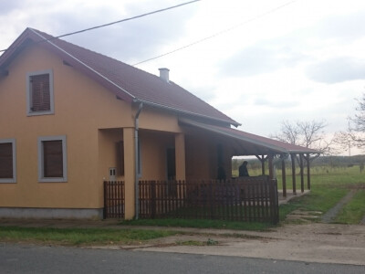 Obiteljska kuća u Medarima