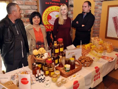 Doručak s hrvatskih farmi Požega
