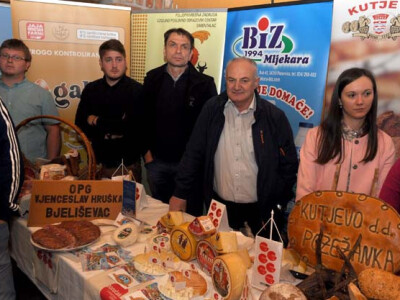 Doručak s hrvatskih farmi Požega