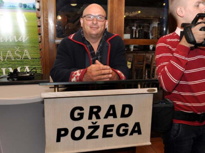 Doručak s hrvatskih farmi Požega