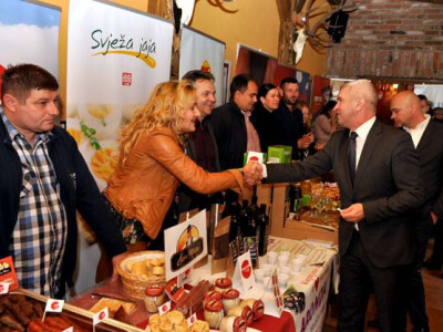 Doručak s hrvatskih farmi Požega