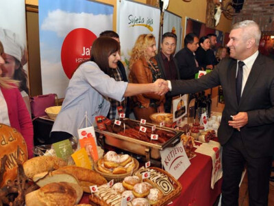 Doručak s hrvatskih farmi Požega