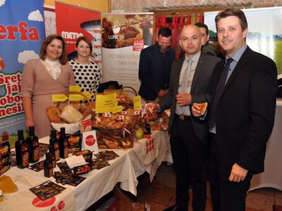 Doručak s hrvatskih farmi Požega