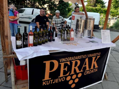 Utrka traktora u sklopu Festivala graševine