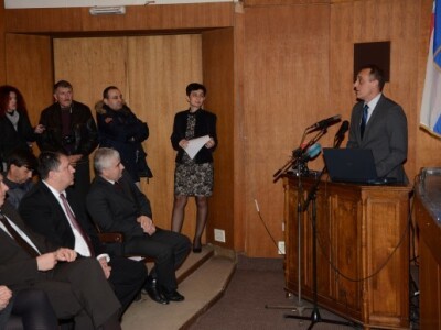 Tihomir Jakovina Tihomir Jakovina