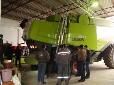 Održana praktična edukacija vrhunskih kombajna CLAAS Lexion i Tucano