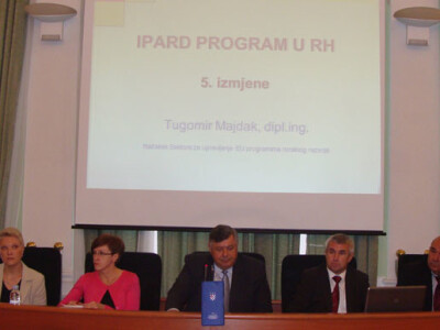 Sastanak na temu: Provedbe programa jesenske sjetve i berbe kasnih usjeva roda 2012