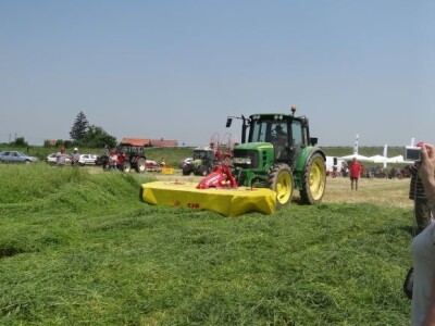 Prezentacija poljoprivredne mehanizacije za silažu