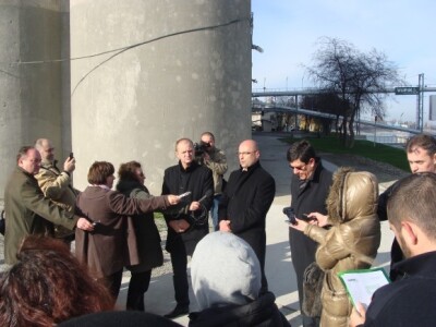 Suvremena Vupikova pretovarna luka