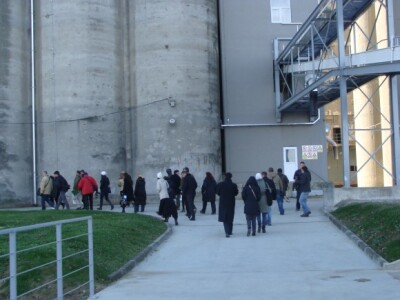 Suvremena Vupikova pretovarna luka