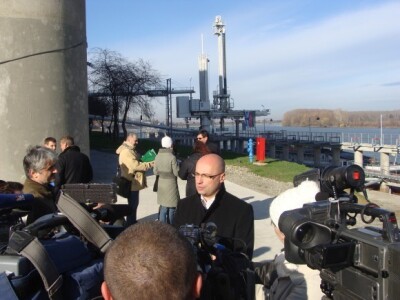 Suvremena Vupikova pretovarna luka