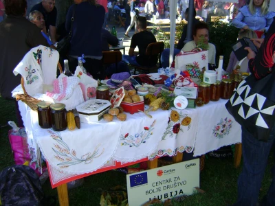 žene iz Ljubije