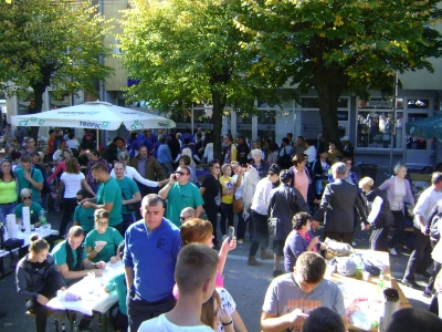 veliki odaziv ljudi