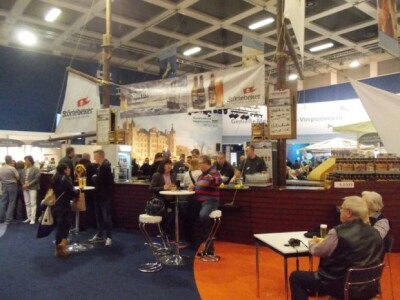 Na svakom koraku se i jede i pije