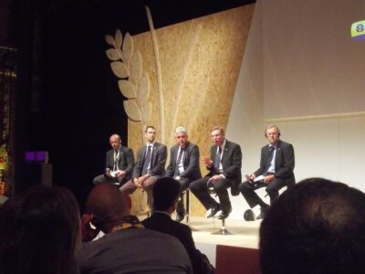 Žetva i baliranje slame u Francuskom Troyesu