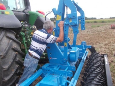 Oprisavci na poljima Oprisavci na poljima