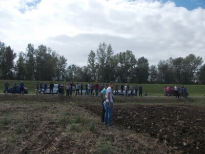 Oprisavci na poljima Oprisavci na poljima