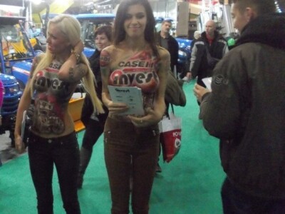 Ove djevojke su gole