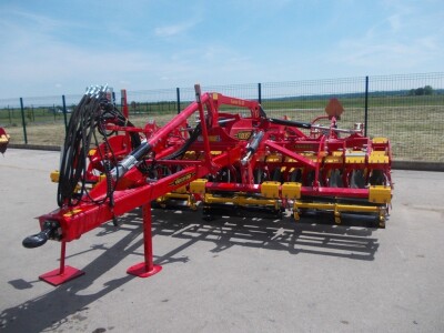 Maksimalna dubina rada iznosi 18 cm