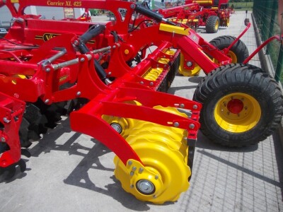 Carrier ima CrossCutter rezač za usitnjavanje biljnih ostataka