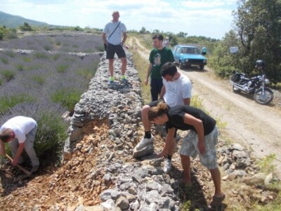 Od 2002. godine u Dragodidu je živnula graditeljska aktivnost Od 2002. godine u Dragodidu je živnula graditeljska aktivnost
