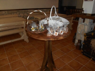 Ukusni lijepo upakirani ušećerni bademi