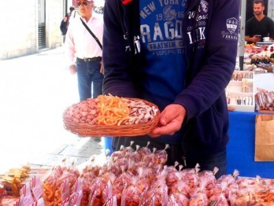 Najteže je upakirati sve proizvode, ali uz trud i rad sve se može