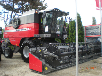 Massey Ferguson kombajn