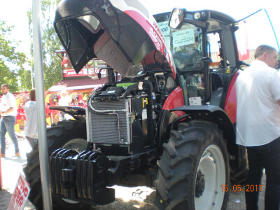 Stezr, Kompakt 4905 traktor Stezr, Kompakt 4905 traktor