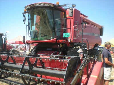 CASE kombajn