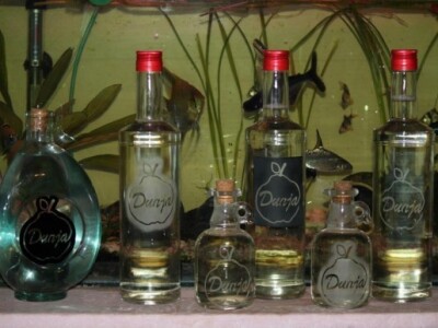 Domaća dunjevača u privlačnoj ambalaži