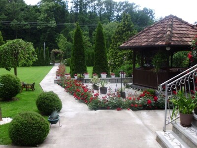 Najlepša dvorišta Vlakče