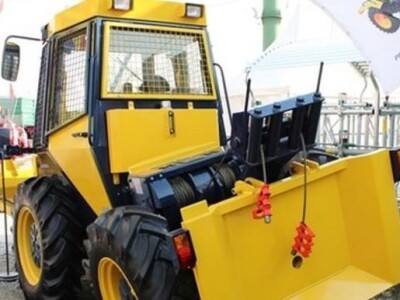 Traktor Hittner Ecotrac 55V