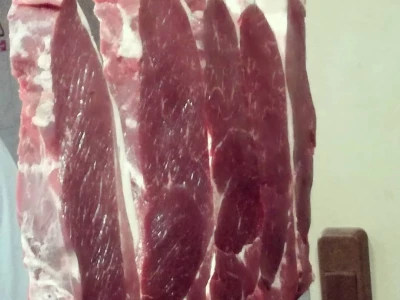 Edin Babić je peta generacija koja proizvodi i prodaje suho meso - i ovčju stelju